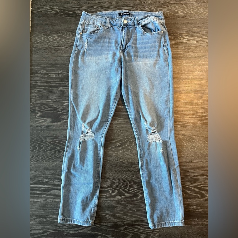 d.jeans | Distressed Light Wash Jeans | 10